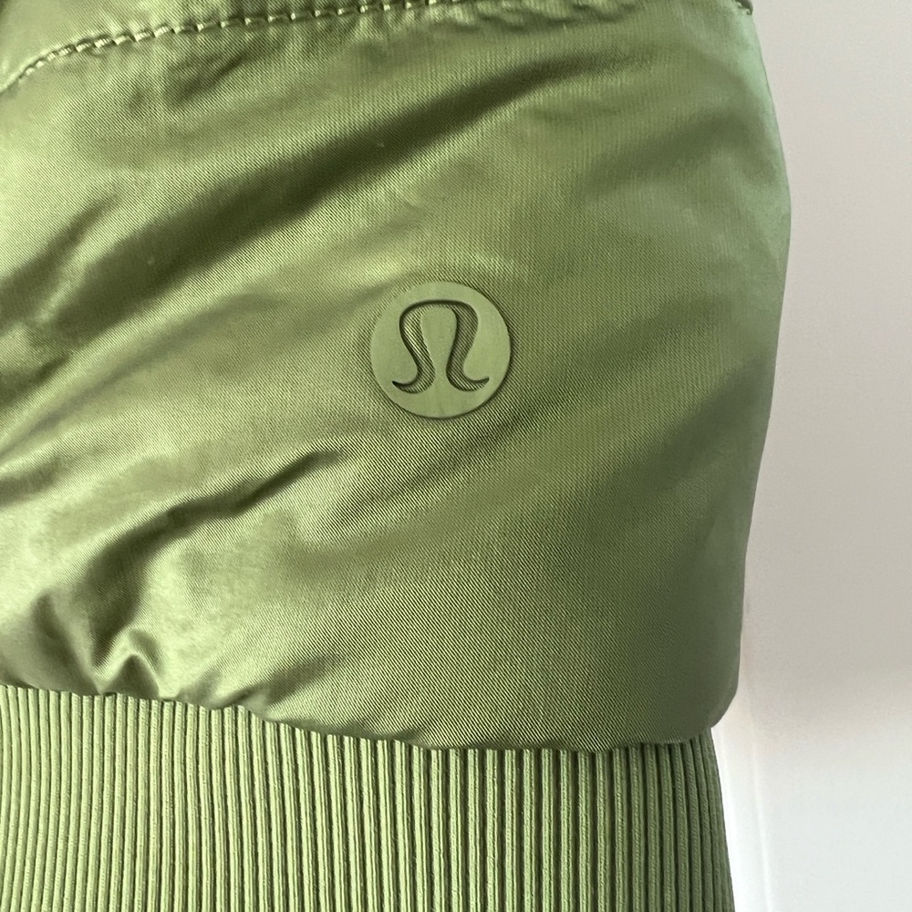 Lululemon Reversible Puffer Vest - Picture 3 of 5